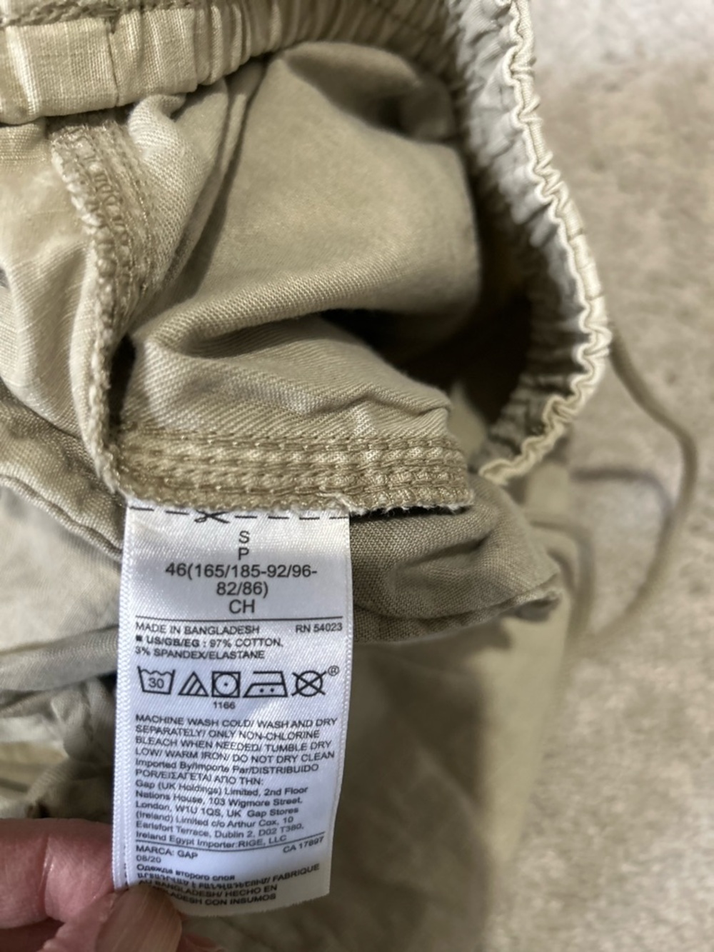 GAP Men's Cargo Pants in Light Khaki - Picture 7 of 7
